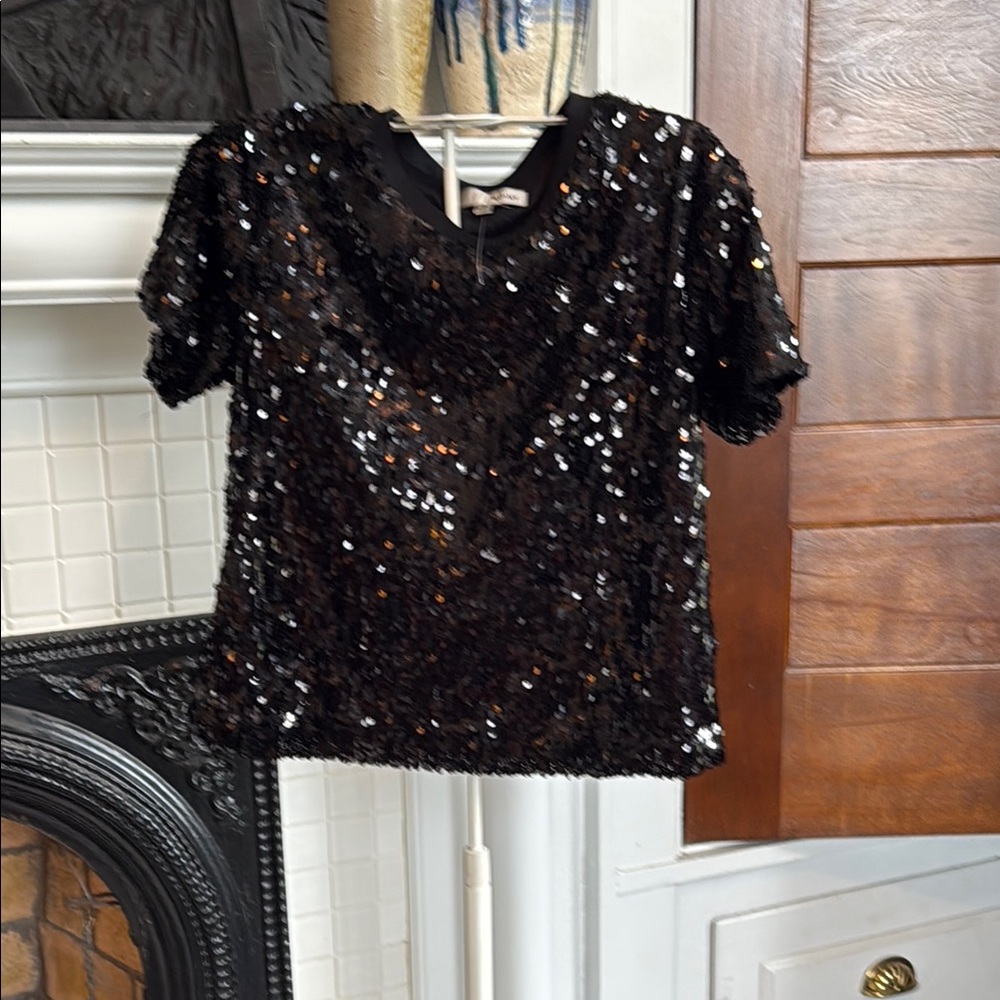 WD.NY Black Sequin Boxy top- NWOT.